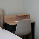 Stayin * 地拉那